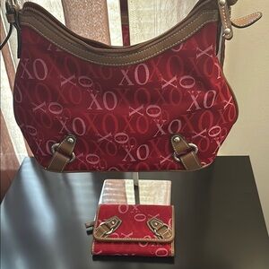 XOXO Shoulder Bag & Matching Wallet